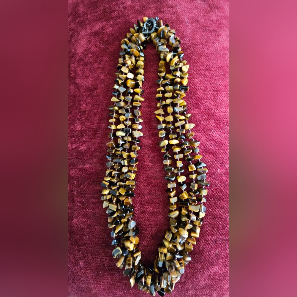 **Vintage" Joan Rivers Genuine Tigers Eye Necklace. Can also be used as a belt.